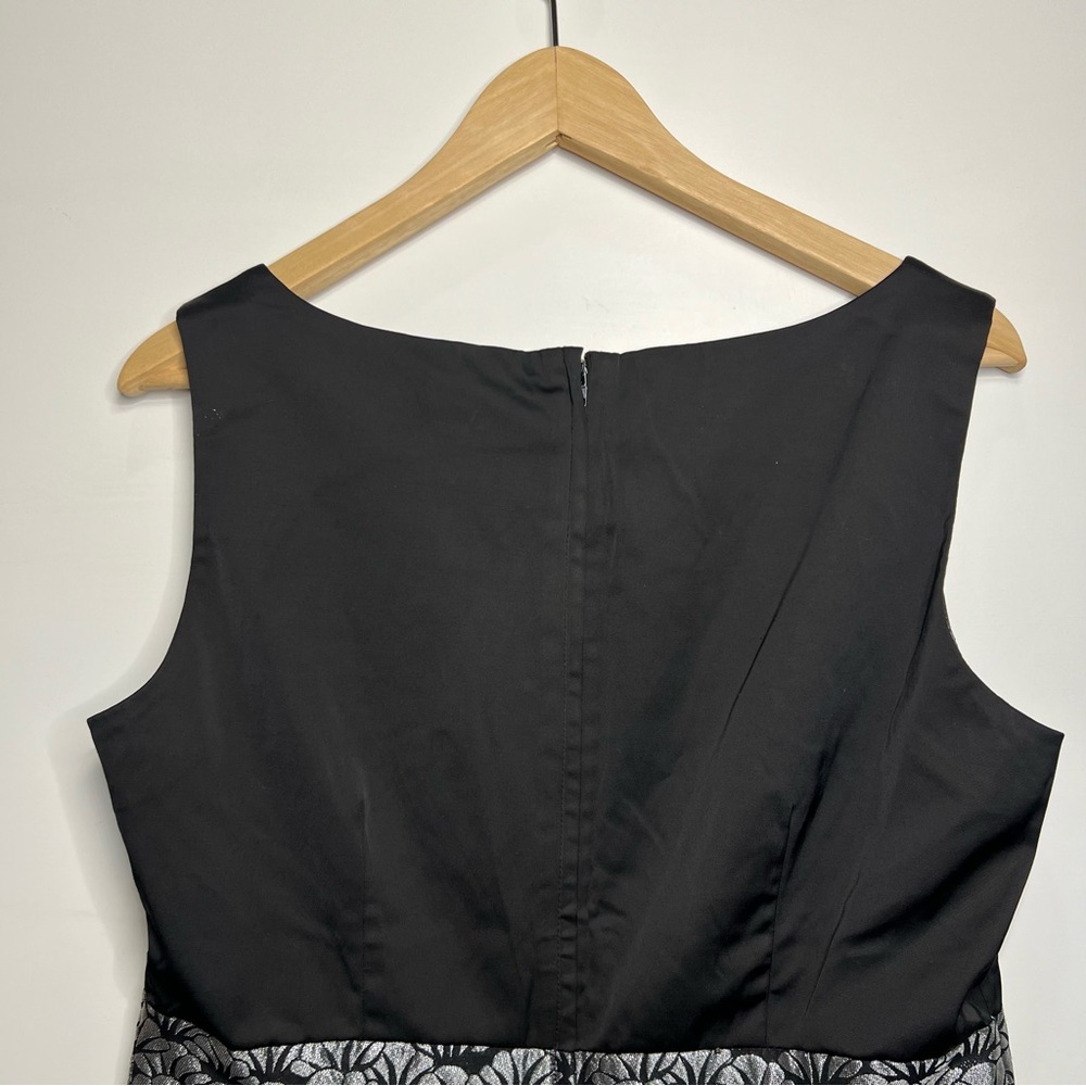 H&M Black Dress with Silver Pattern - Picture 10 of 16